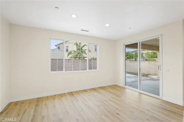 3175 E Yountville, Ontario, California 91761