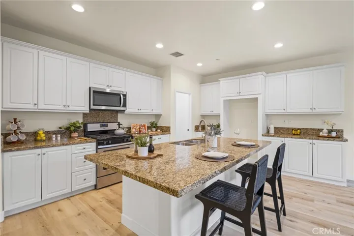 3175 E Yountville, Ontario, California 91761