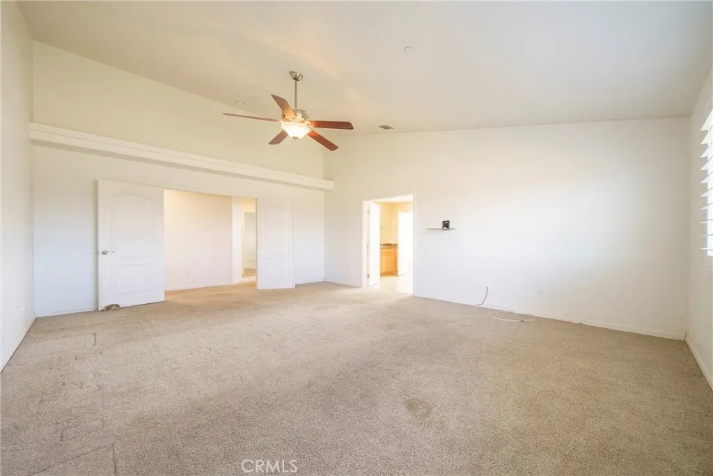 5378 Bellflower Street, Oak Hills, California 92344 home-pic-34