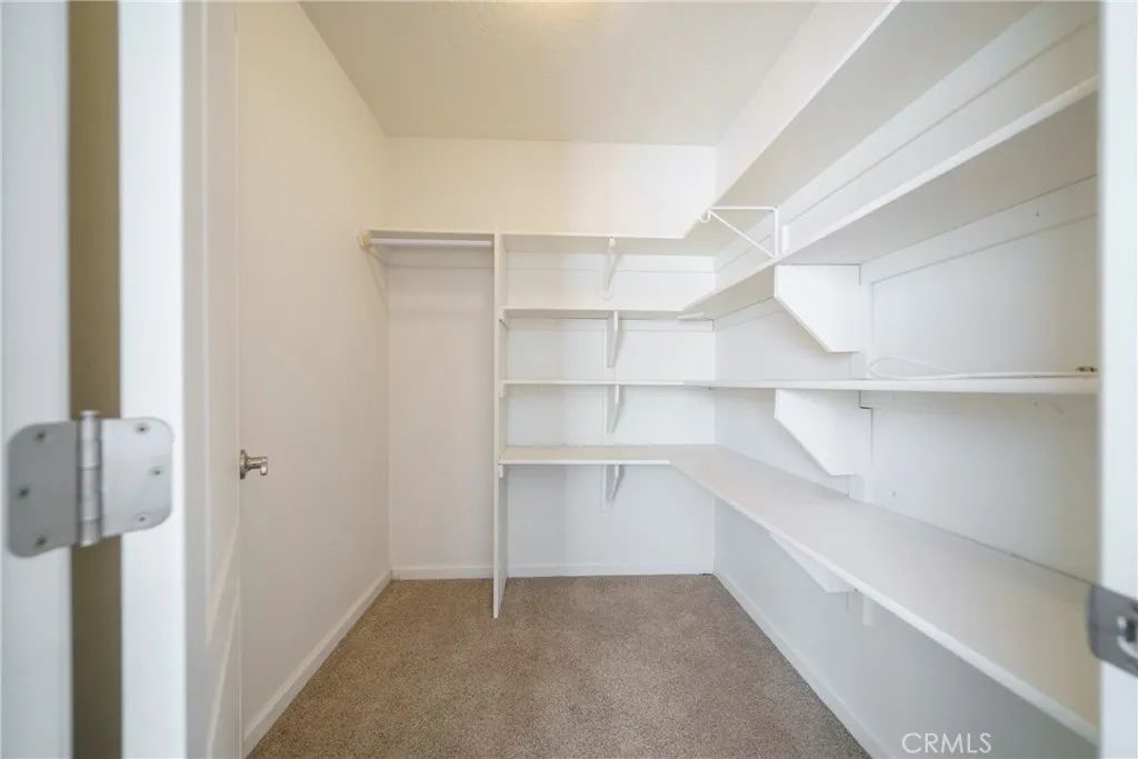 5378 Bellflower Street, Oak Hills, California 92344 home-pic-31