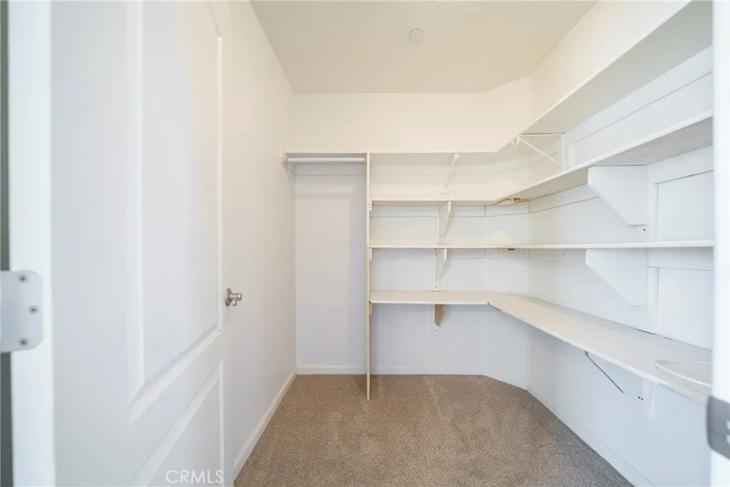5378 Bellflower Street, Oak Hills, California 92344 home-pic-24