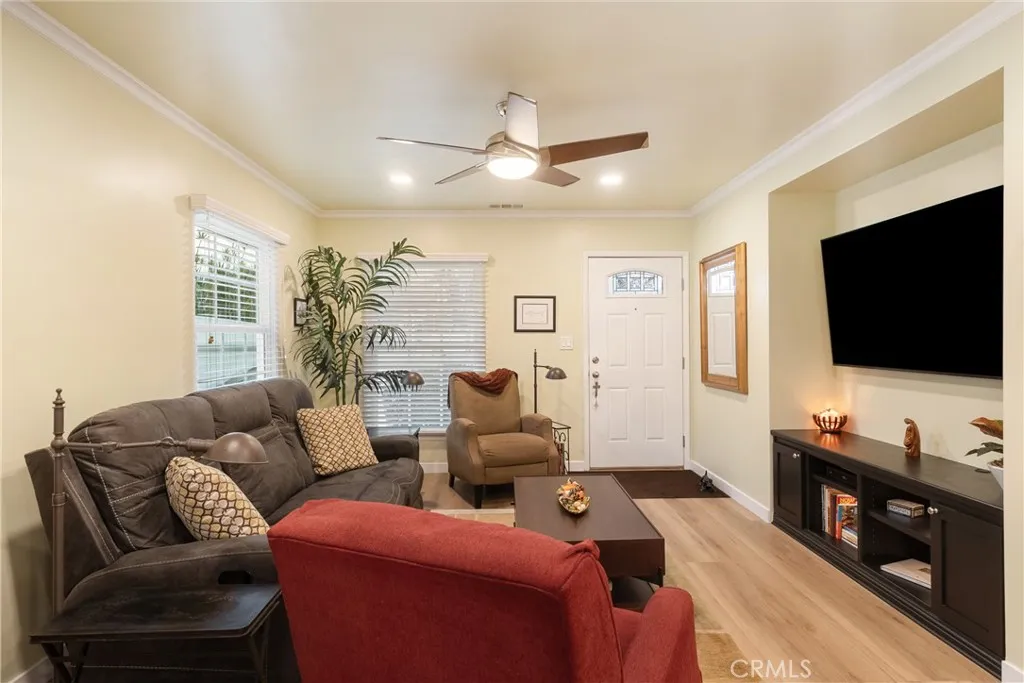 263 S Grand Avenue, Glendora, California 91741 home-pic-14