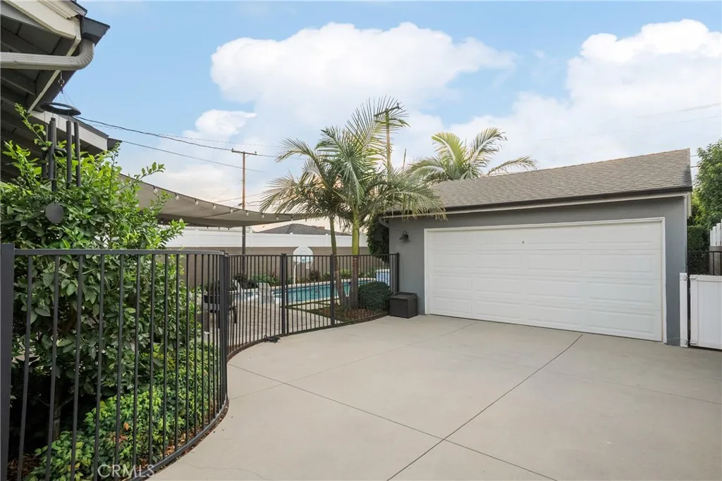 263 S Grand Avenue, Glendora, California 91741 home-pic-43