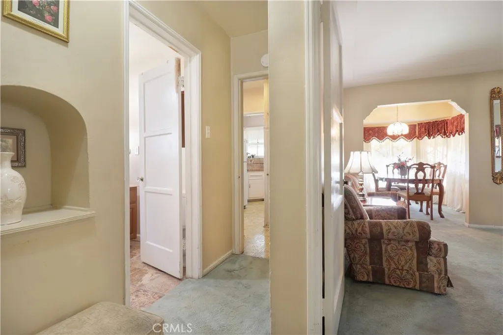 6647 Hereford Drive, East Los Angeles, California 90022 home-pic-4