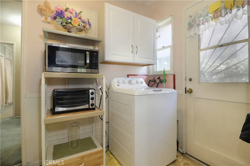 6647 Hereford Drive, East Los Angeles, California 90022 home-pic-7