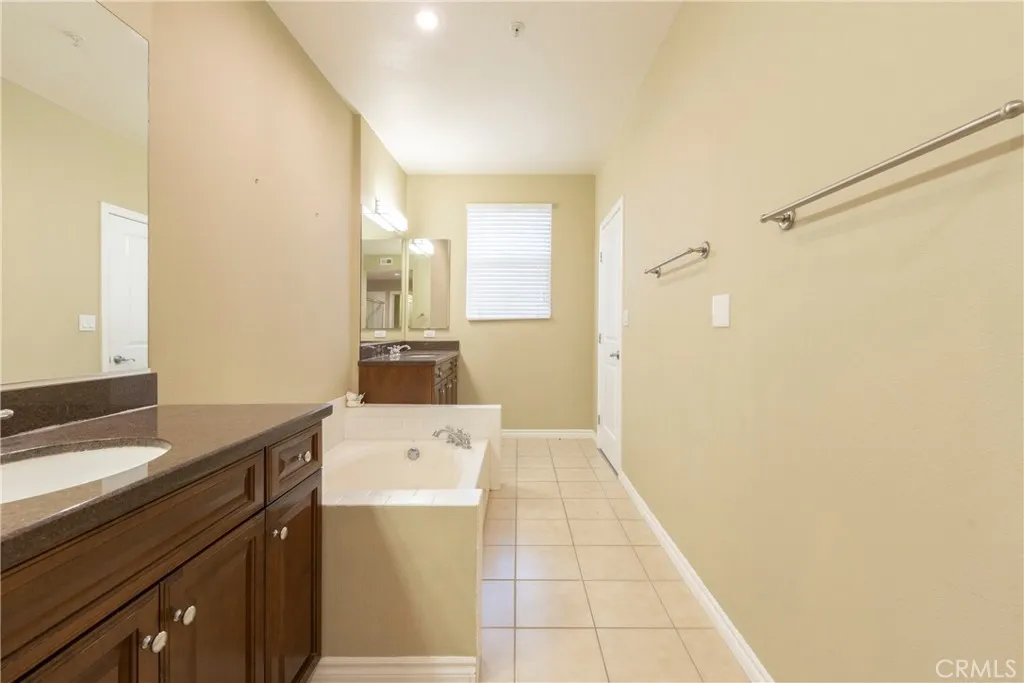 89 E Commonwealth 1d, Alhambra, California 91801 home-pic-25