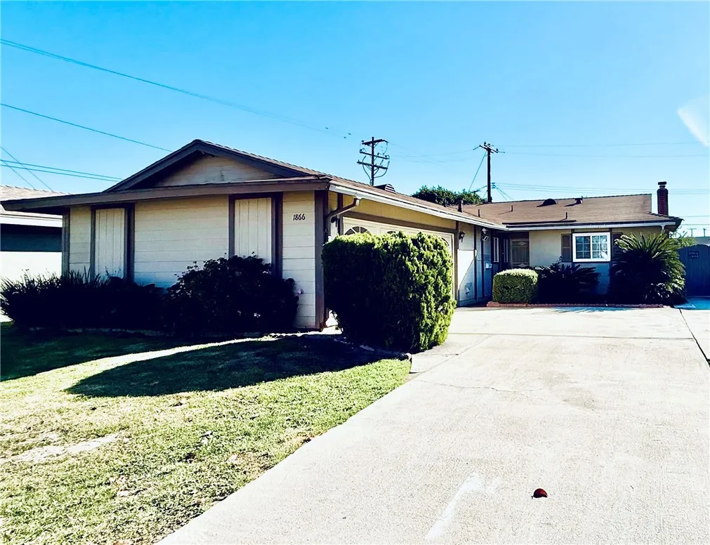 1866 E 213th, Carson, California 90745 home-pic-0