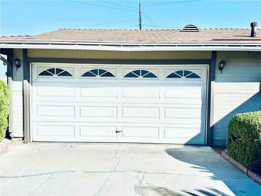 1866 E 213th, Carson, California 90745 home-pic-19