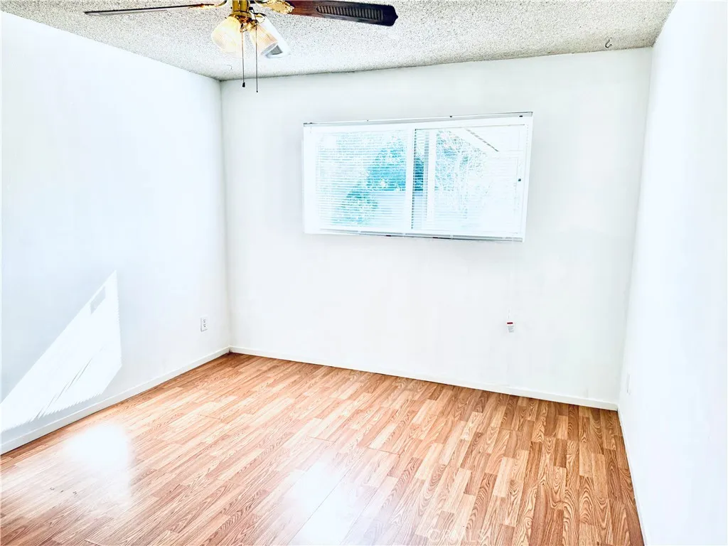 1866 E 213th, Carson, California 90745 home-pic-9