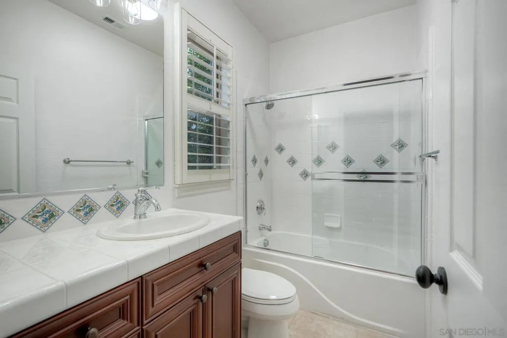 7327 Circulo Papayo, Carlsbad, California 92009 home-pic-34