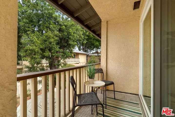 8121 Canby Avenue 4, Reseda, California 91335
