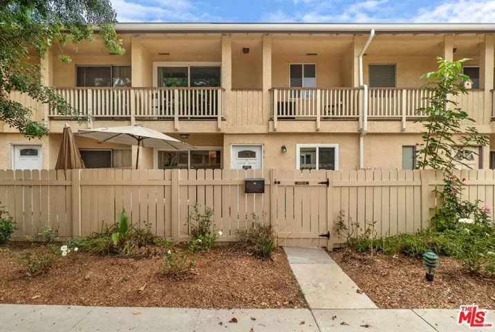 8121 Canby Avenue 4, Reseda, California 91335