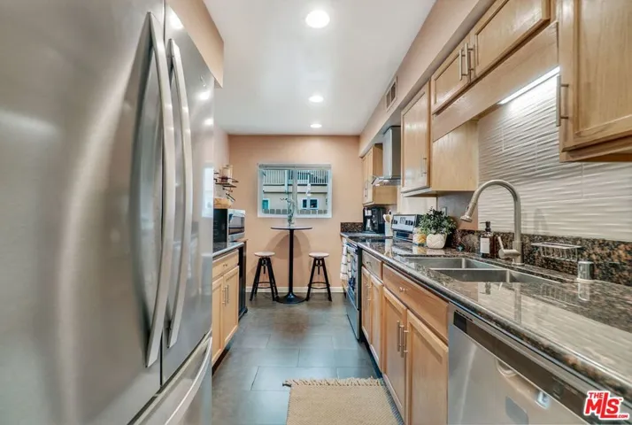 8121 Canby Avenue 4, Reseda, California 91335