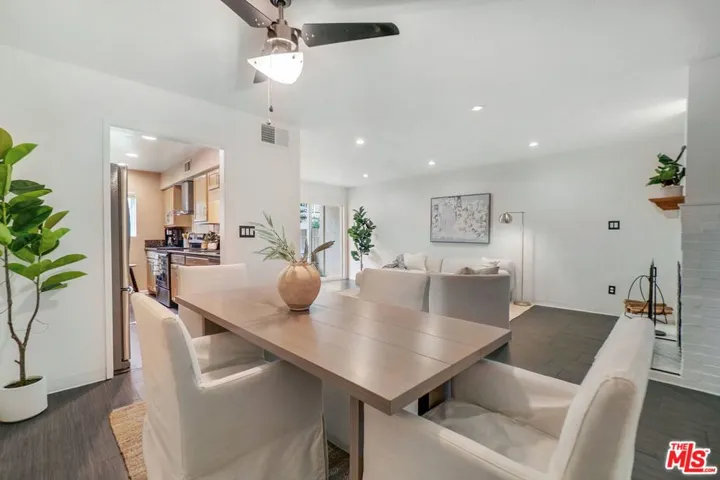 8121 Canby Avenue 4, Reseda, California 91335