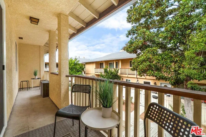 8121 Canby Avenue 4, Reseda, California 91335
