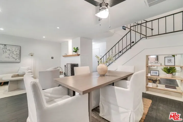 8121 Canby Avenue 4, Reseda, California 91335