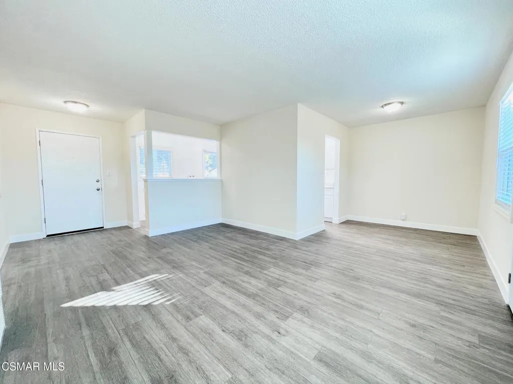 2057 Magnolia Street, Simi Valley, California 93065 home-pic-6