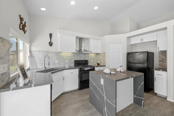 80669 Freedom Ave MLS-15