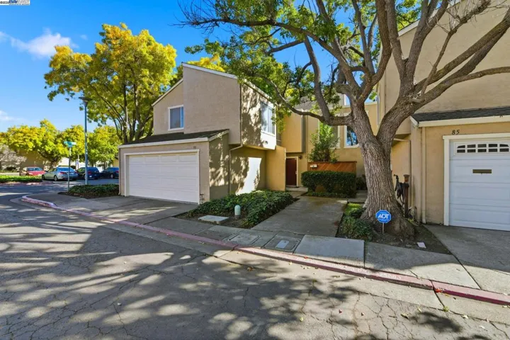 93 Cassia Dr, Hayward, California 94544