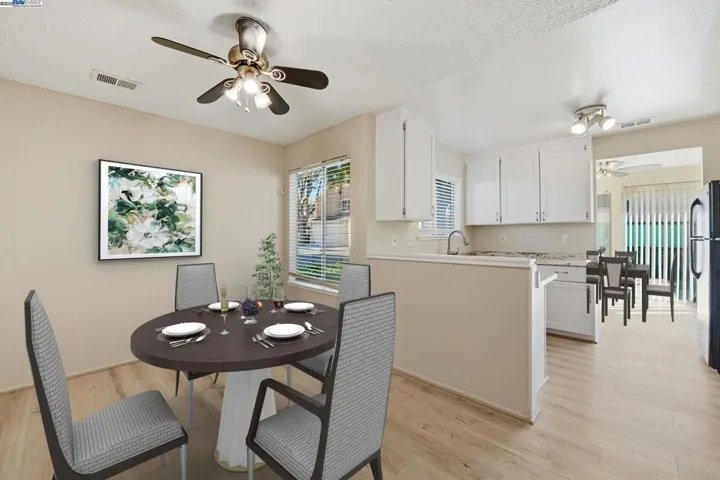 93 Cassia Dr, Hayward, California 94544
