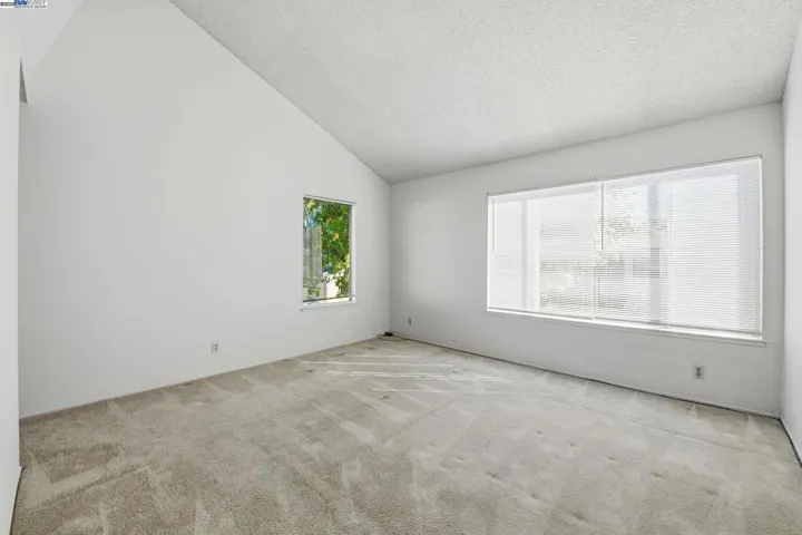 93 Cassia Dr, Hayward, California 94544