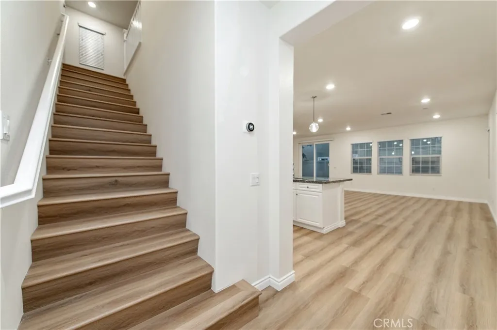 2072 E Sentinel Privado, Ontario, California 91764 home-pic-16