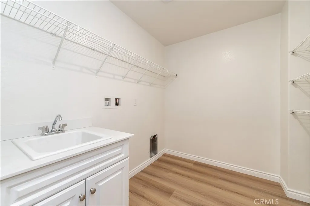 2072 E Sentinel Privado, Ontario, California 91764 home-pic-28