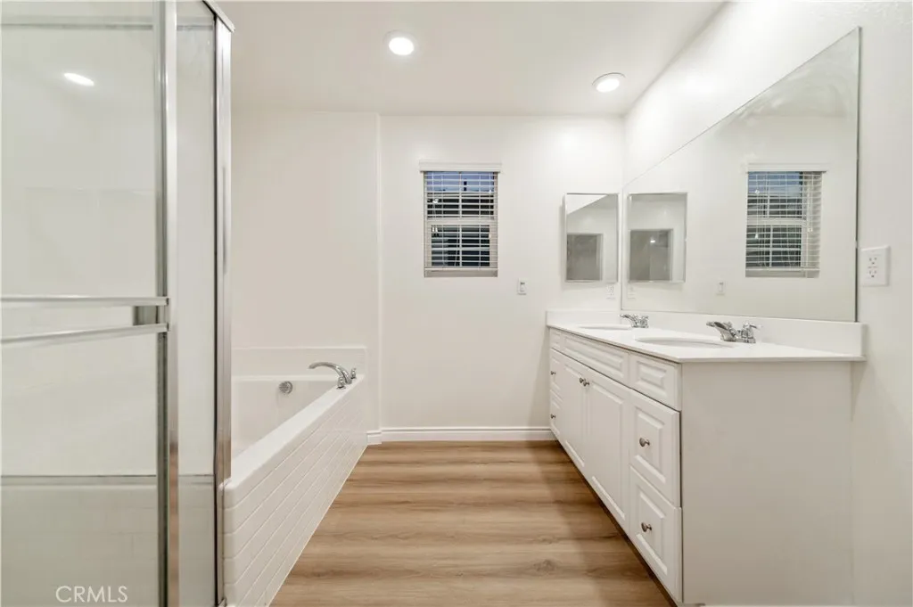 2072 E Sentinel Privado, Ontario, California 91764 home-pic-26