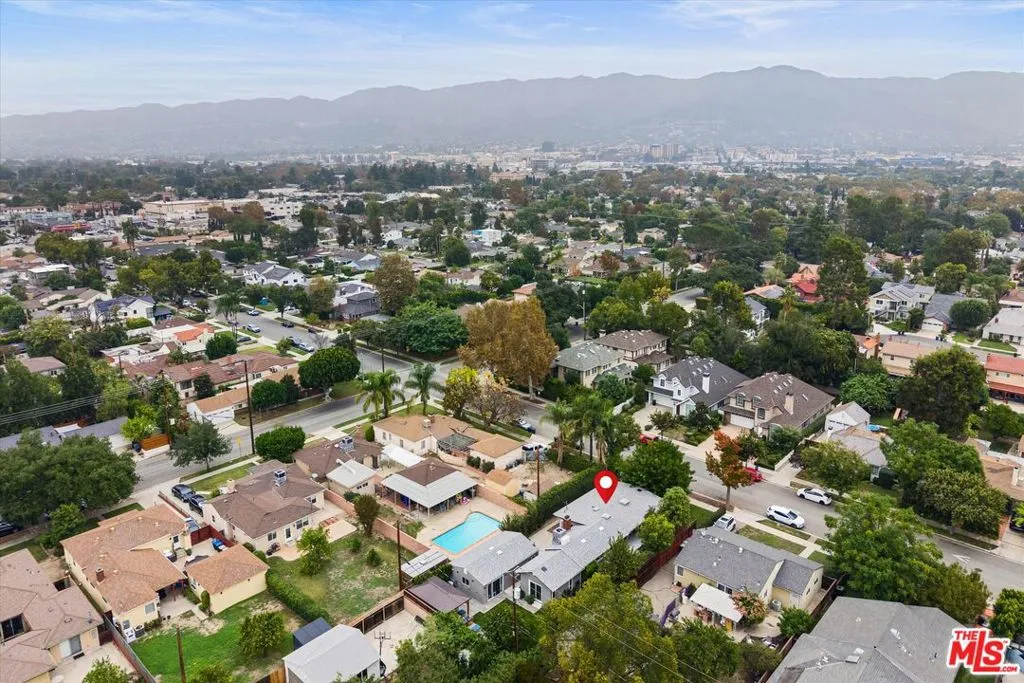 317 S Orchard Drive, Burbank, California 91506 home-pic-37