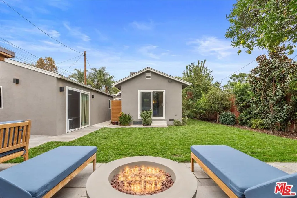 317 S Orchard Drive, Burbank, California 91506 home-pic-26