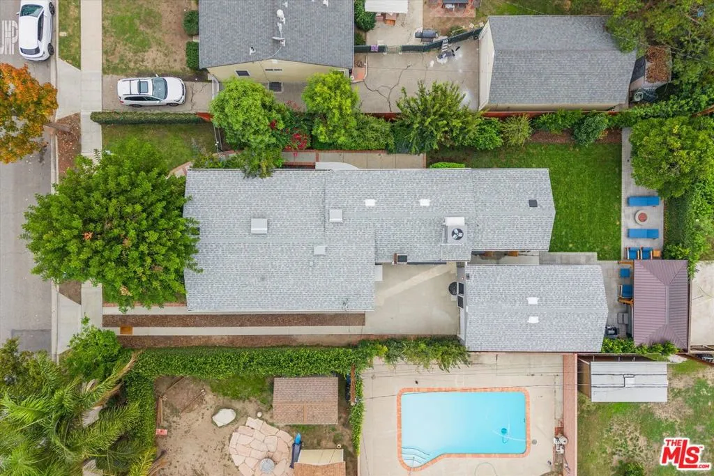 317 S Orchard Drive, Burbank, California 91506 home-pic-38