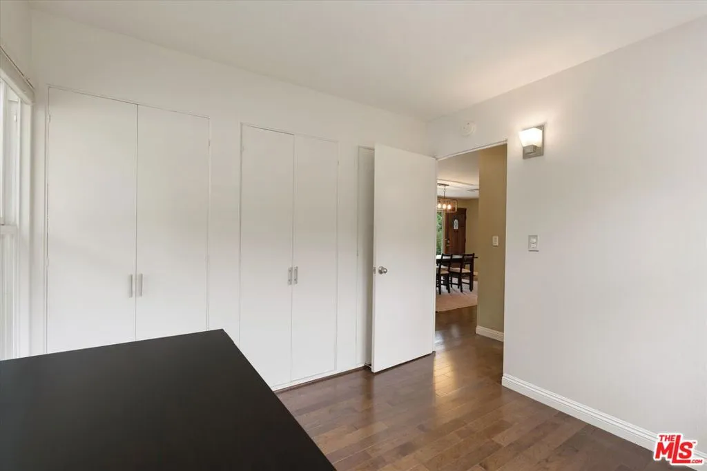 317 S Orchard Drive, Burbank, California 91506 home-pic-18