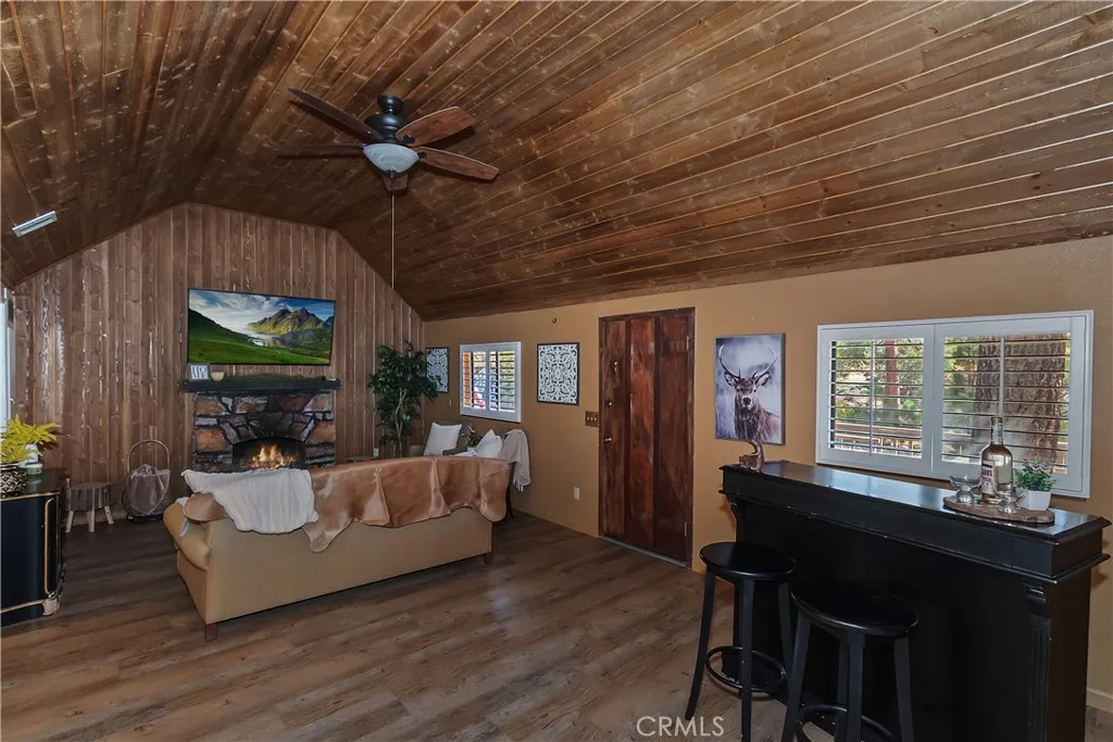 29 Lakeview, Fawnskin, California 92333 home-pic-7