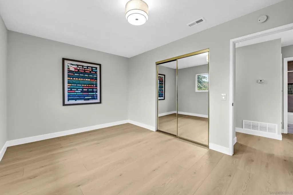 3904 Sherbourne Dr, Oceanside, California 92056 home-pic-14