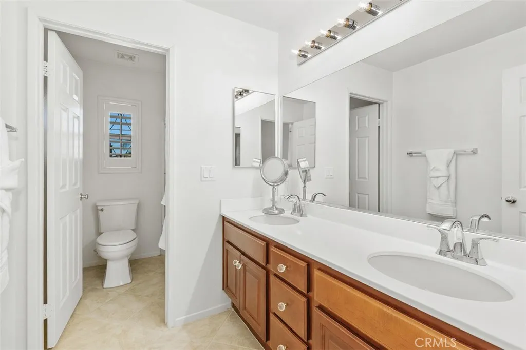 35648 Loggins Court, Winchester, California 92596 home-pic-18