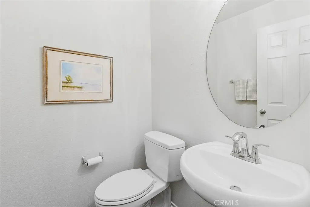 35648 Loggins Court, Winchester, California 92596 home-pic-13