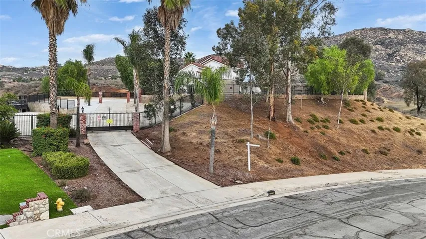 10161 Canyon Vista, Moreno Valley, California 92557