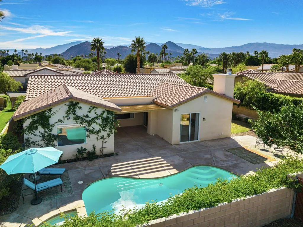 20 Tucson Circle, Palm Desert, California 92211 home-pic-1