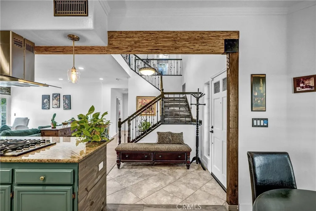 28314 Easton, Santa Clarita, California 91350 home-pic-4