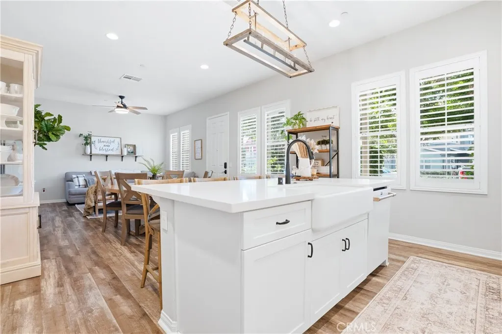 50 Promesa Avenue, Rancho Mission Viejo, California 92694 home-pic-3