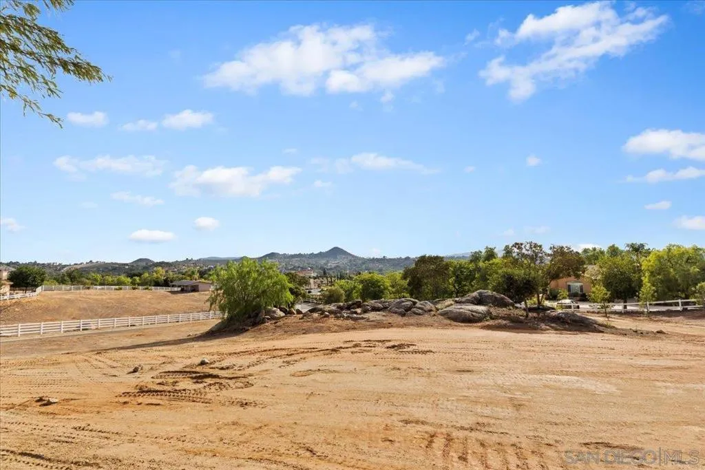 31252 North Star Way, Valley Center, California 92082 home-pic-61