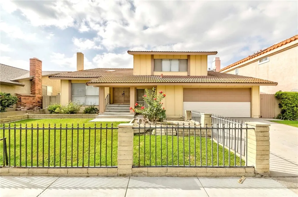 18723 Stefani Avenue, Cerritos, California 90703 home-pic-0
