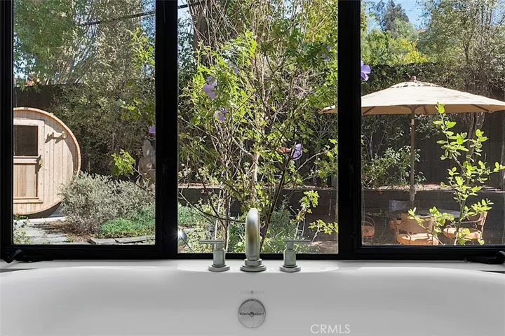 4642 Santa Lucia Drive, Woodland Hills, California 91364
