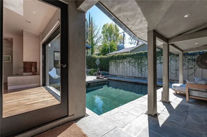 4642 Santa Lucia Drive, Woodland Hills, California 91364