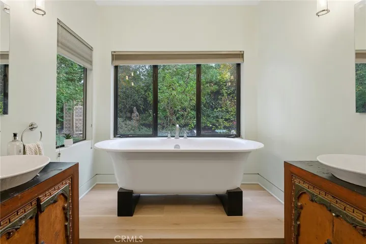 4642 Santa Lucia Drive, Woodland Hills, California 91364