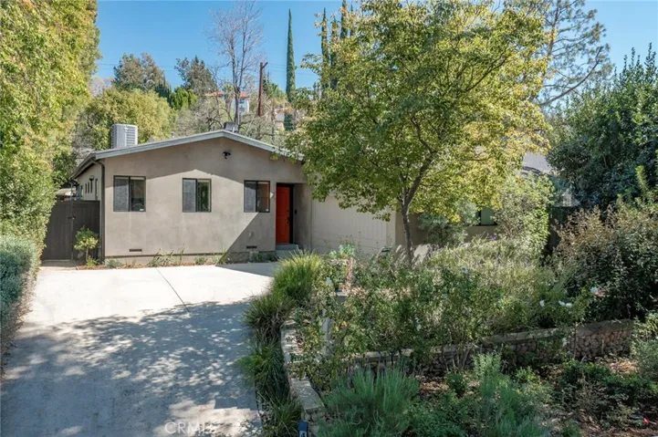 4642 Santa Lucia Drive, Woodland Hills, California 91364