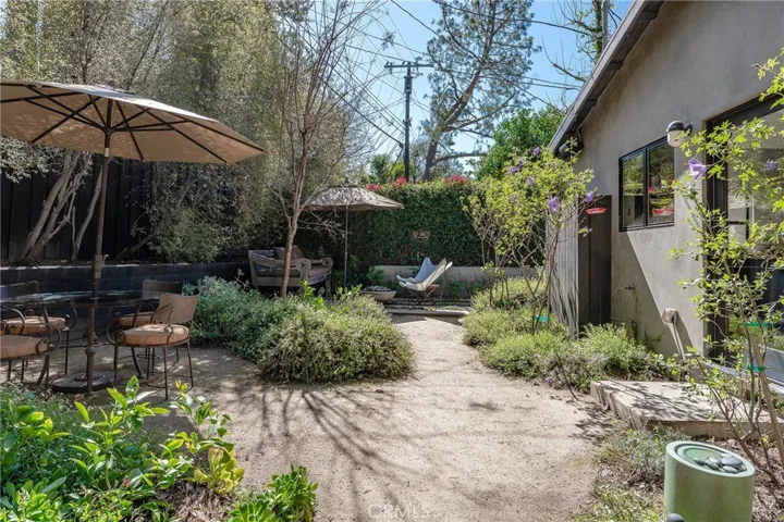 4642 Santa Lucia Drive, Woodland Hills, California 91364