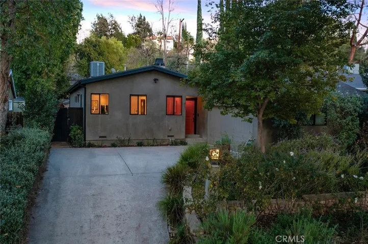 4642 Santa Lucia Drive, Woodland Hills, California 91364