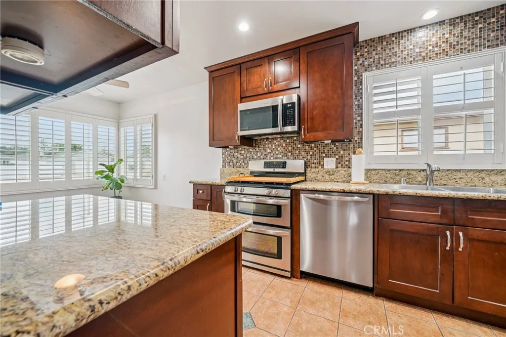 1242 N Cypress, Ontario, California 91762 home-pic-19