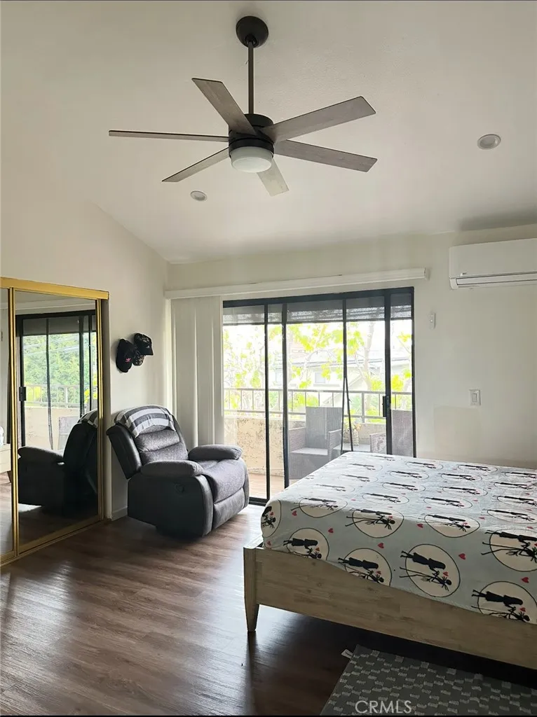 1119 Magnolia Avenue 2, Gardena, California 90247 home-pic-11